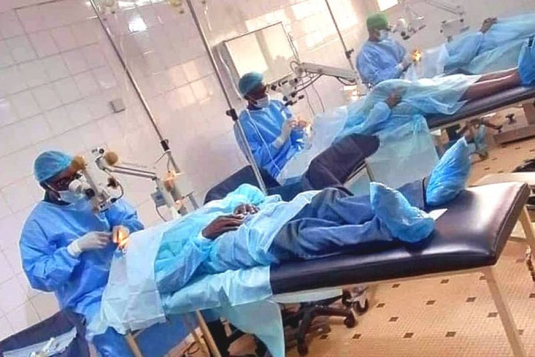 Le PNLMNT en action : Plus de 200 patients opérés gratuitement de la cataracte à Comè