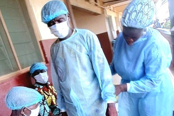 Le PNLMNT en action : Plus de 200 patients opérés gratuitement de la cataracte à Comè