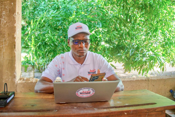 Dépistage gratuit pour prévenir les troubles de la vue chez les jeunes à Ina