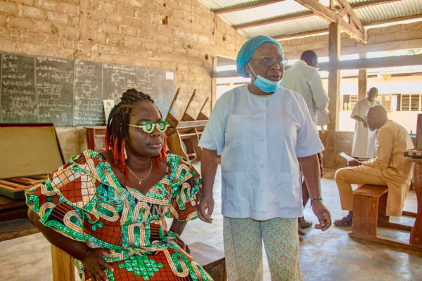 Dépistage gratuit pour prévenir les troubles de la vue chez les jeunes à Ina