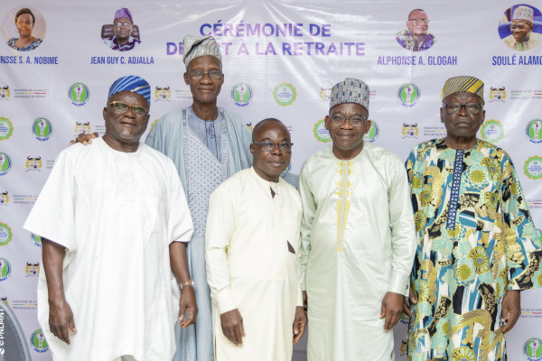 Célébration du départ à la retraite de quatre illustres personnels du PNLMNT