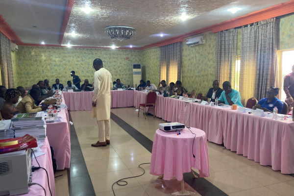 Atelier de formation sur la prise en charge intégrée des MNT : le PNLMNT renforce les compétences des formateurs à Bohicon.