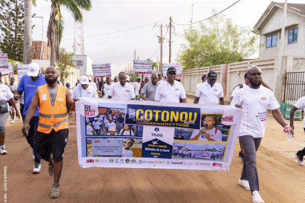 TOUT COTONOU MARCHE CONTRE LA DRÉPANOCYTOSE : une mobilisation forte pour briser le silence