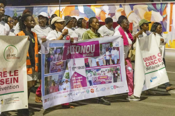 Octobre Rose: Tout Cotonou marche contre les cancers féminins