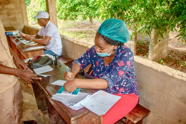 Dépistage gratuit pour prévenir les troubles de la vue chez les jeunes à Ina